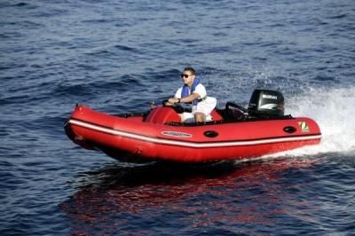 Лодка ПВХ Zodiac Futura Mark II Heavy Duty 410 моторная Лодка ПВХ Zodiac Futura Mark II Heavy Duty 410 моторная